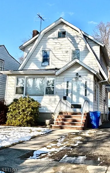 56 Herzog Pl photo 1