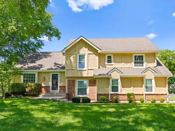 16206 Riggs Rd, Stilwell, KS 66085