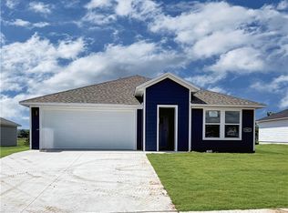 941 Sagely St, Prairie Grove, AR 72753