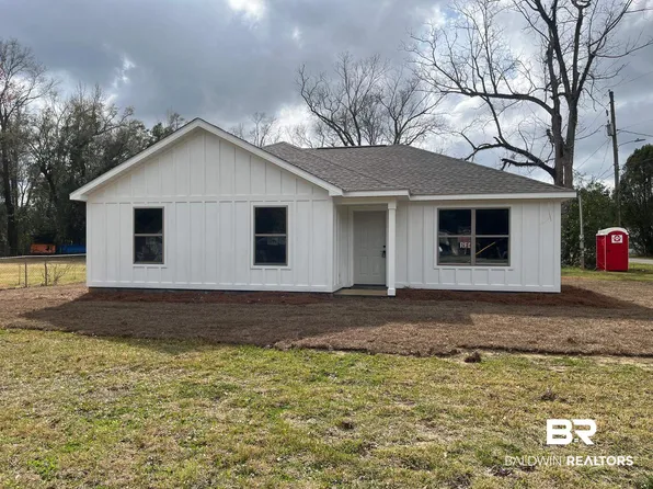 101 W 15th St, Bay Minette, AL 36507