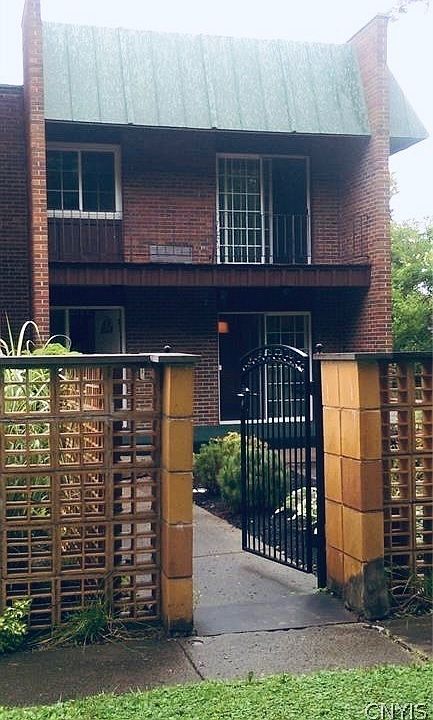 1st image of 1223 James St