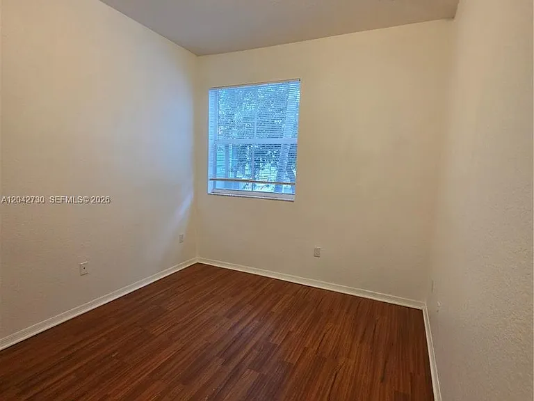 4906 SW 141st Ave #4 — Photo 24