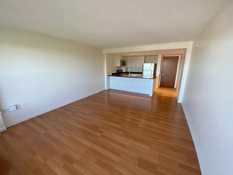 285 Harvard St #307 — Photo 2