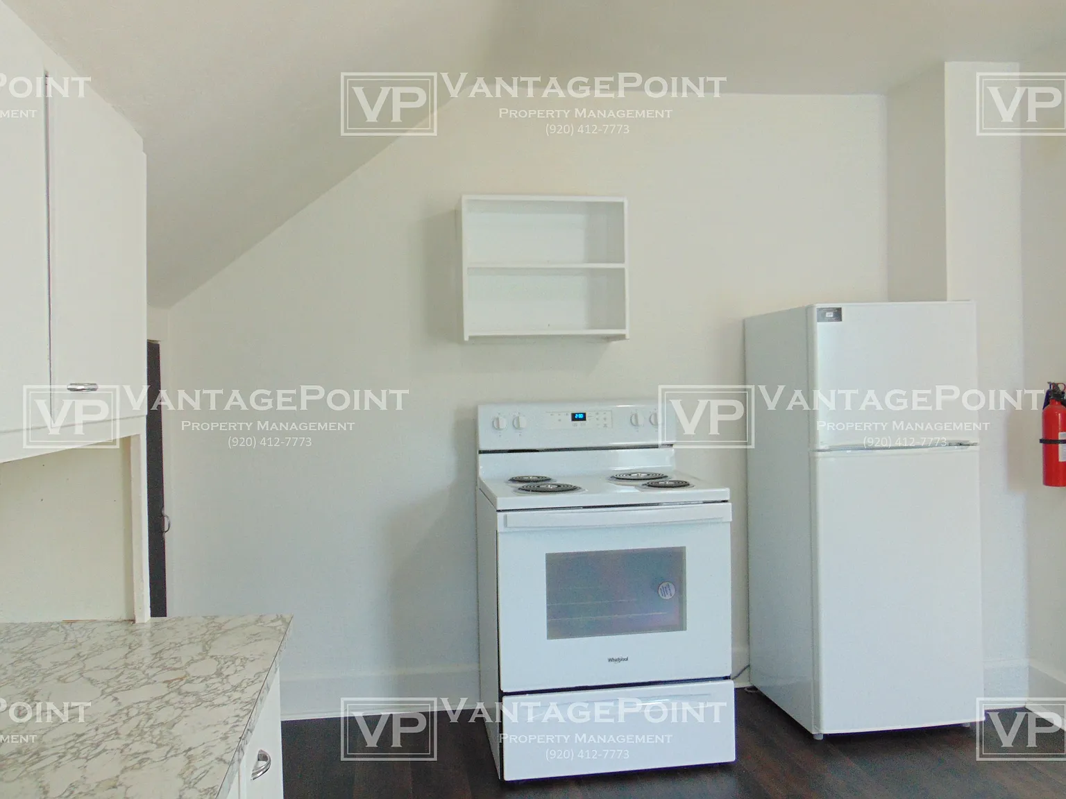 1163 McCormick Street - Upper — Photo 2