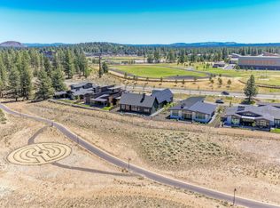 3122 NW Crossing Dr, Bend, OR 97703