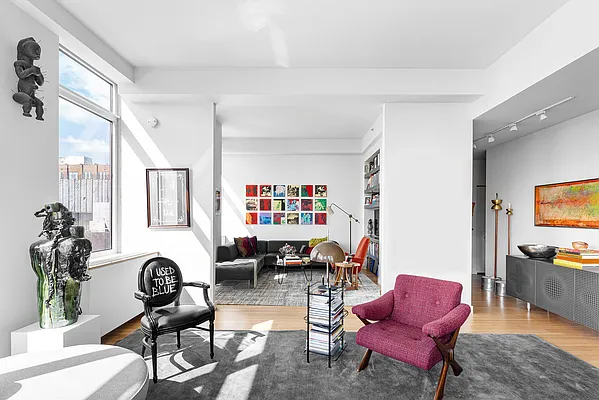 Sold by Compass | media 22