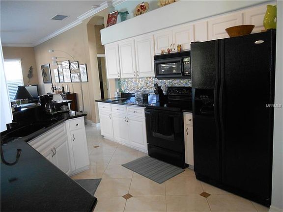 2nd image of 600 Pond Willow Ln