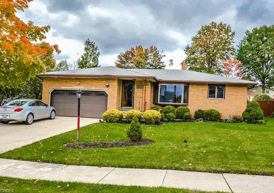 1st image of 5240 Woodbury Hills Dr