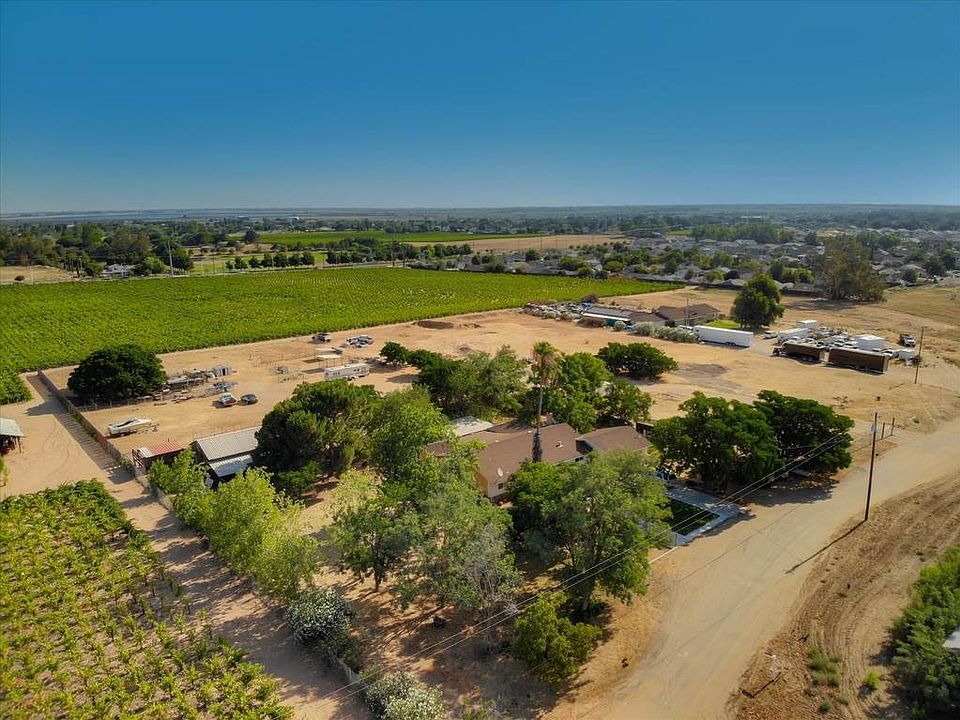 2nd image of 1171 Grapevine Ln