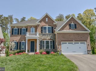 7563 Glen Pointe Ct, Springfield, VA 22153