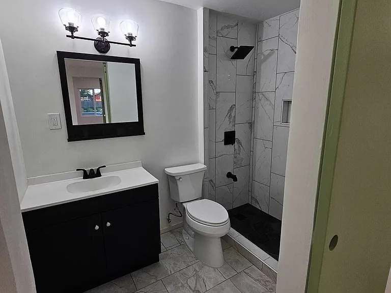 8375 W Madison St — Photo 20