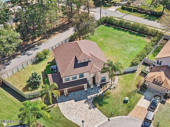 2nd image of 2560 Tuscan Oaks Ln