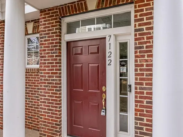 7122 Huntley Creek Pl, Alexandria, VA 22306