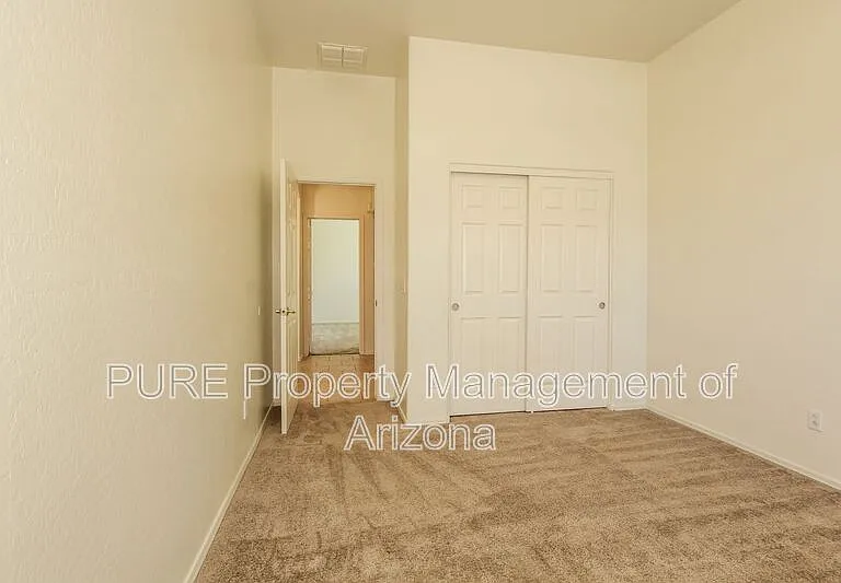 8752 W Frier Dr — Photo 13