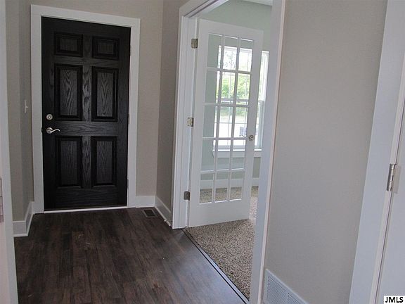 3rd image of 11269 Sandhill Dr