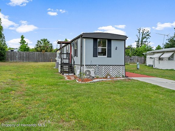 2nd image of 21313 Campbell Dr