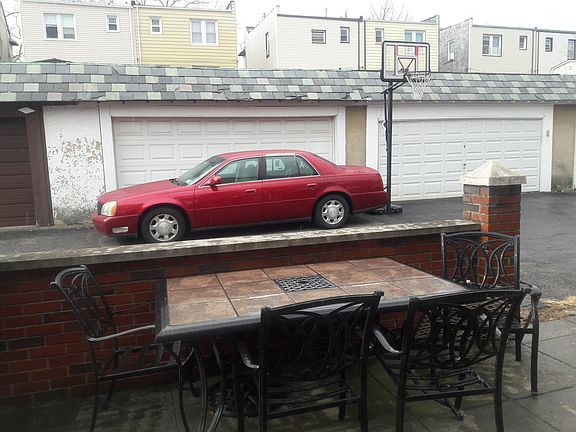 4th image of 2541 Mickle Ave