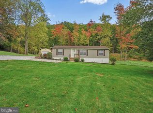 921 N Circle Dr, Dover, PA 17315