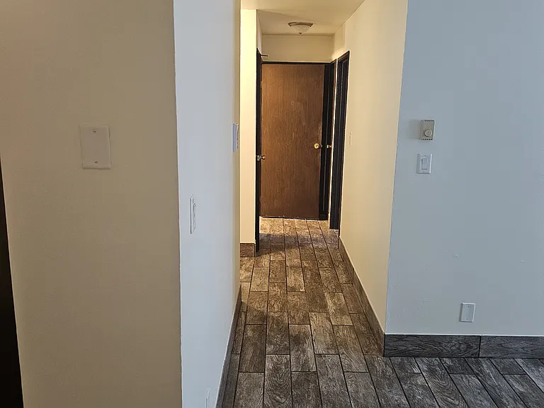 8835 N Swan Rd #6 — Photo 8