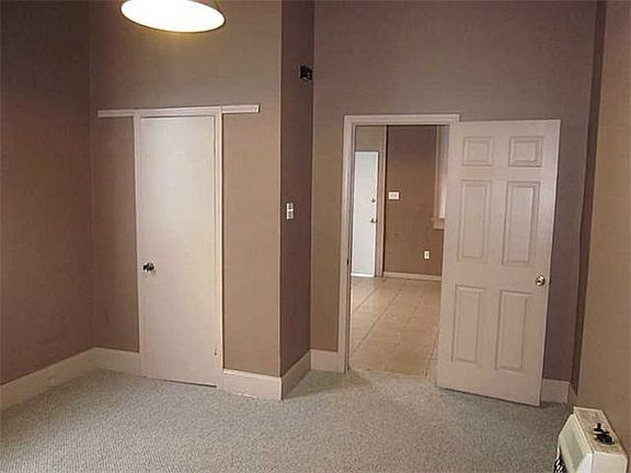 5th image of 2814 Orleans Ave
