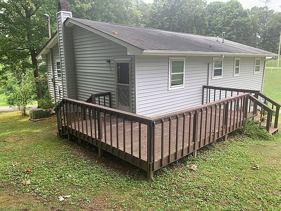 4th image of 730 Woodland Dr
