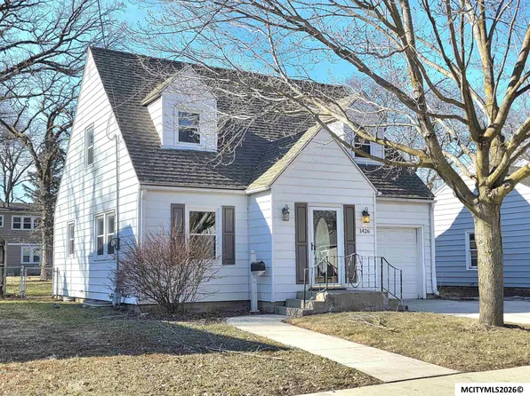 1426 N Rhode Island Ave, Mason City, IA 50401