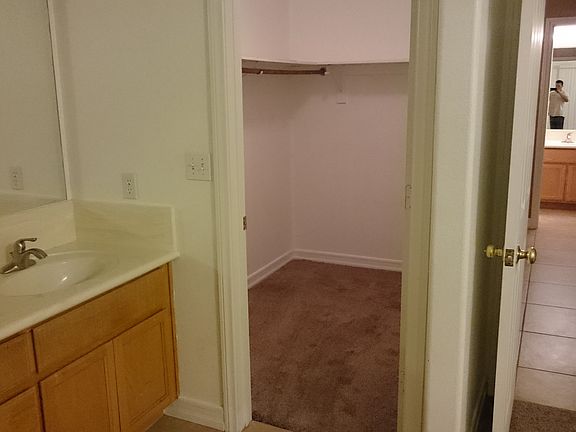 4th image of 3107 Jane Austin Ave