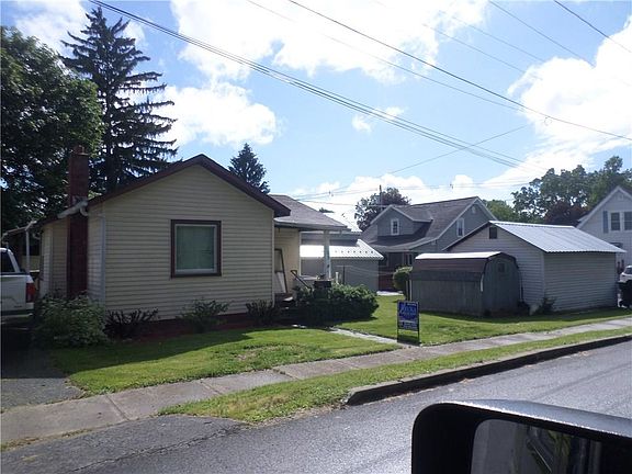 2nd image of 105 McKinley Ave