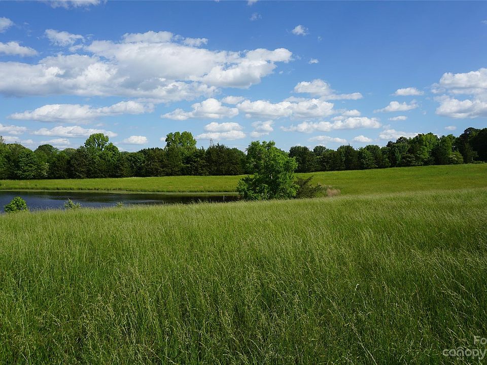 2nd image of 7/AC Old Limestone Rd E