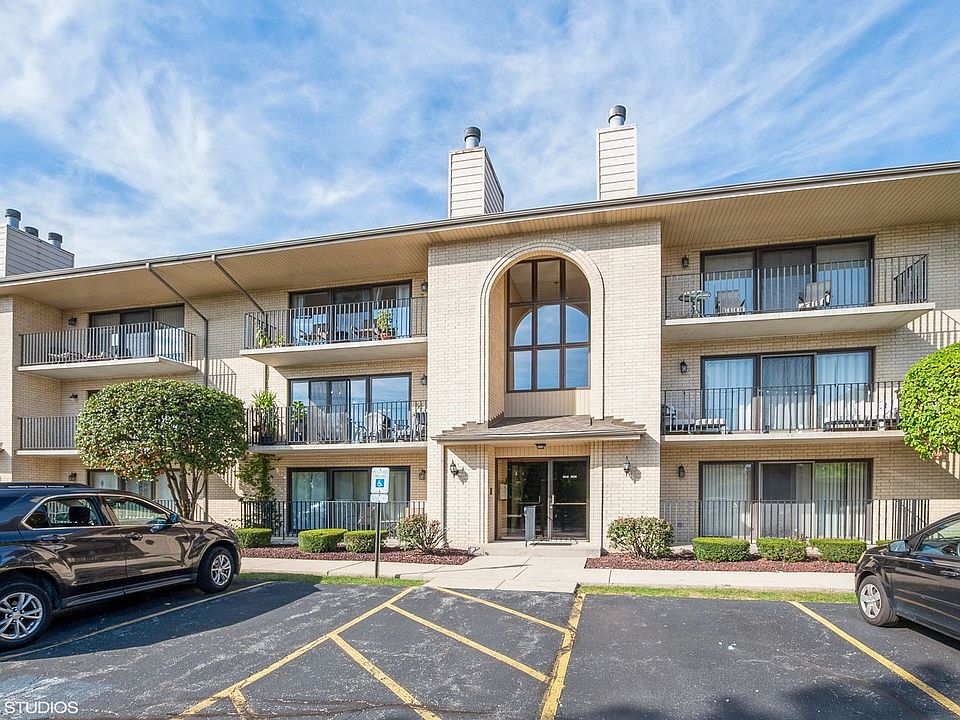 1st image of 5820 W College Dr #2F