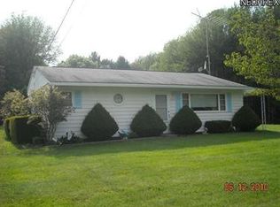 7787 Lakewood Dr, Williamsfield, OH 44093