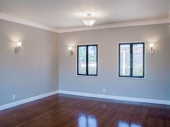 5th image of 426 1/2 N Alta Vista Blvd #426