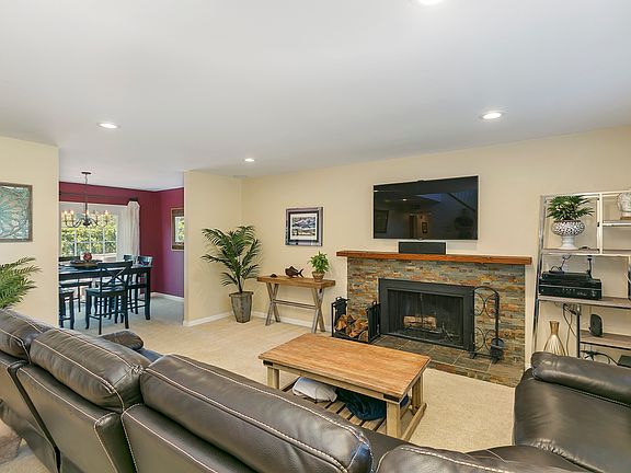 3rd image of 8022 Hillandale Dr