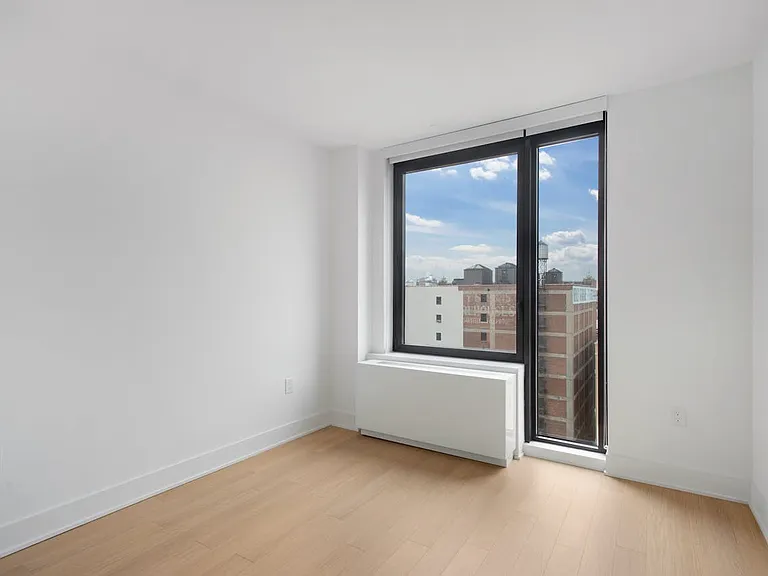 662 Pacific St #9Q — Photo 13