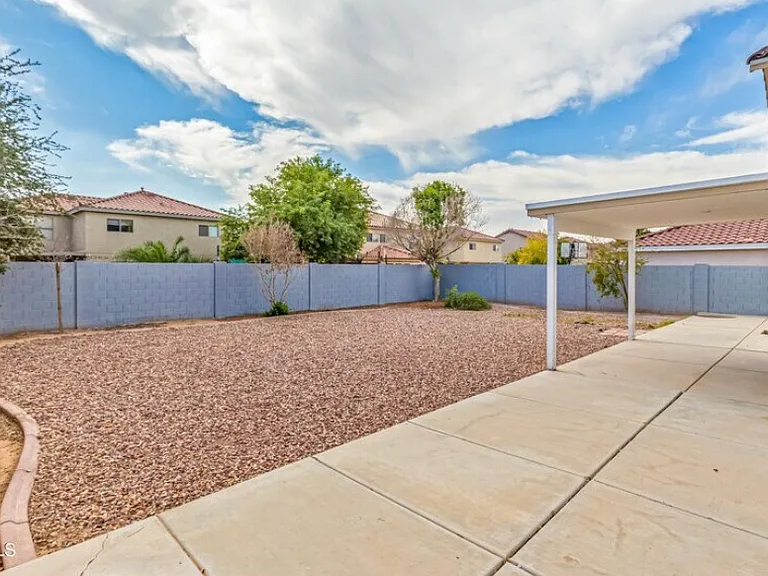 9329 W Highland Ave — Photo 15