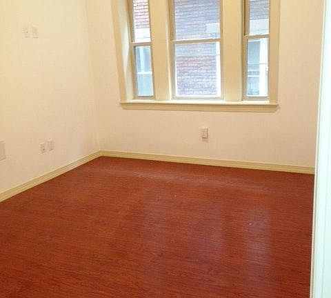 5th image of 4708 Chestnut St APT 2b