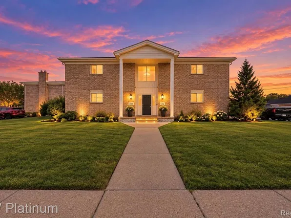 21542 Saint Gertrude St #6, Saint Clair Shores, MI 48081