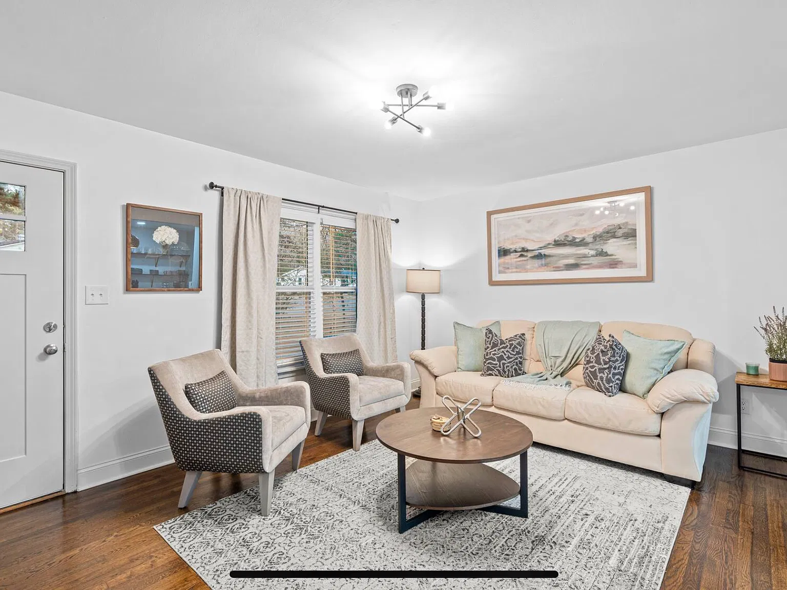 3032 Edsel Pl — Photo 3