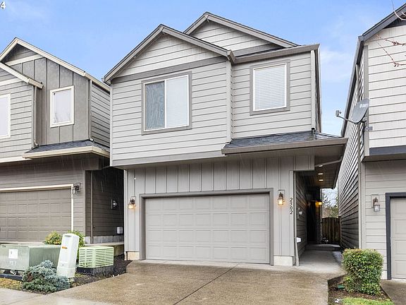 2nd image of 2502 NE 130th Ave
