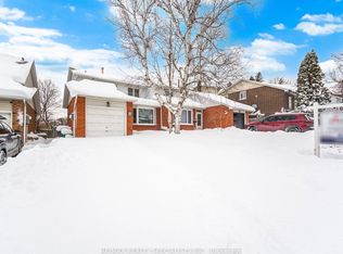 32 Courtleigh Sq, Brampton, ON L6Z 1J3