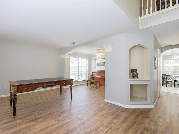 4th image of 23810 Welch House Ln