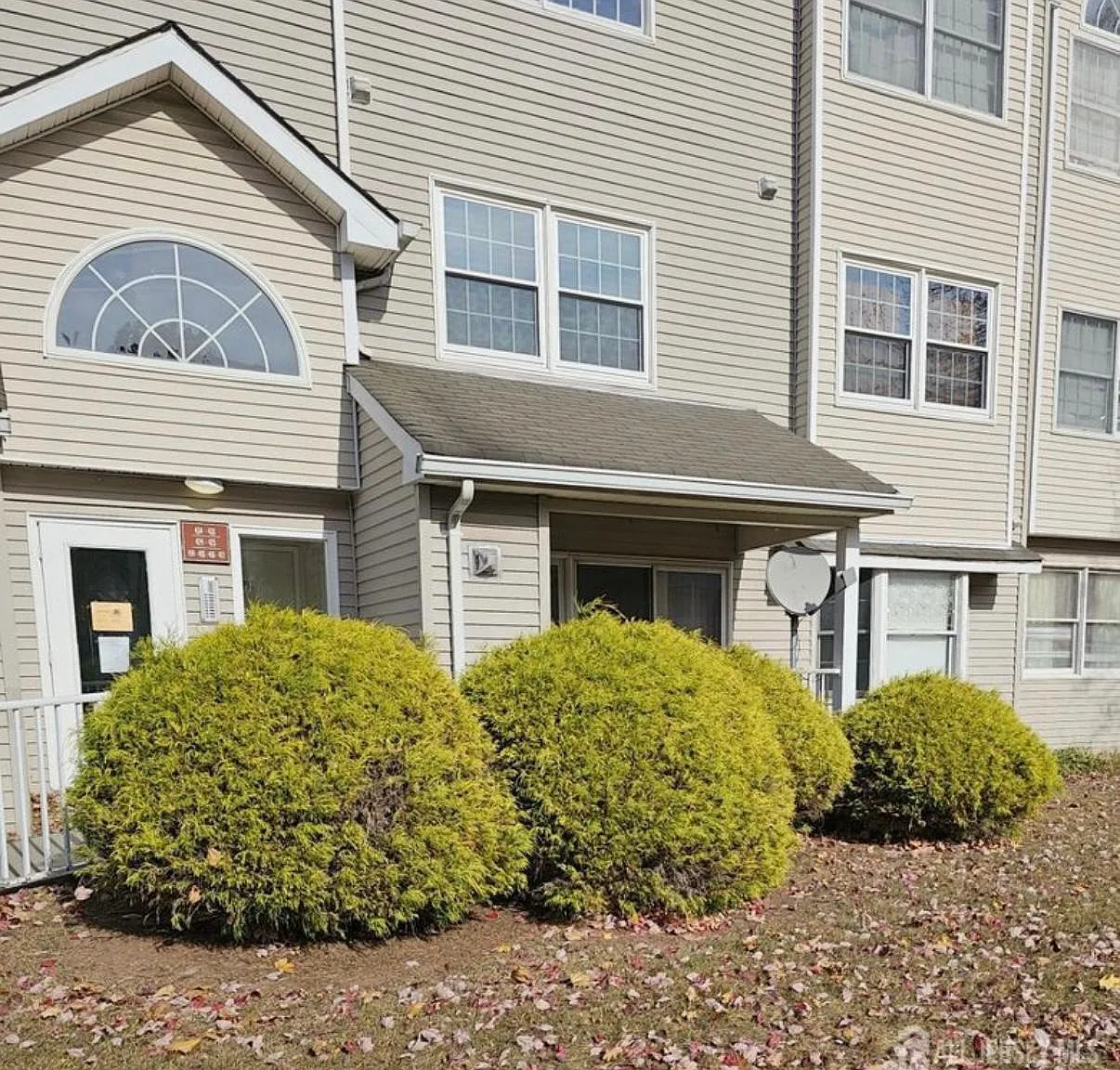 414 Edpas Rd — Photo 2