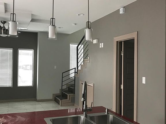 5th image of 1303 Bodark Dr APT 4