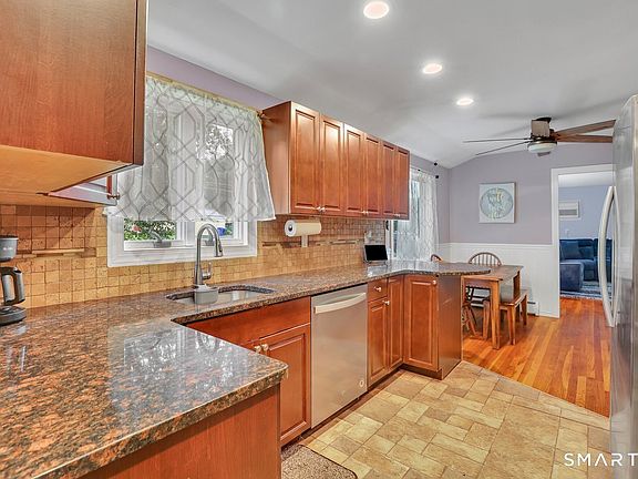 2nd image of 25 Pine Tree Lane