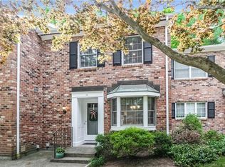 53 Tunxis Vlg #53, Farmington, CT 06032
