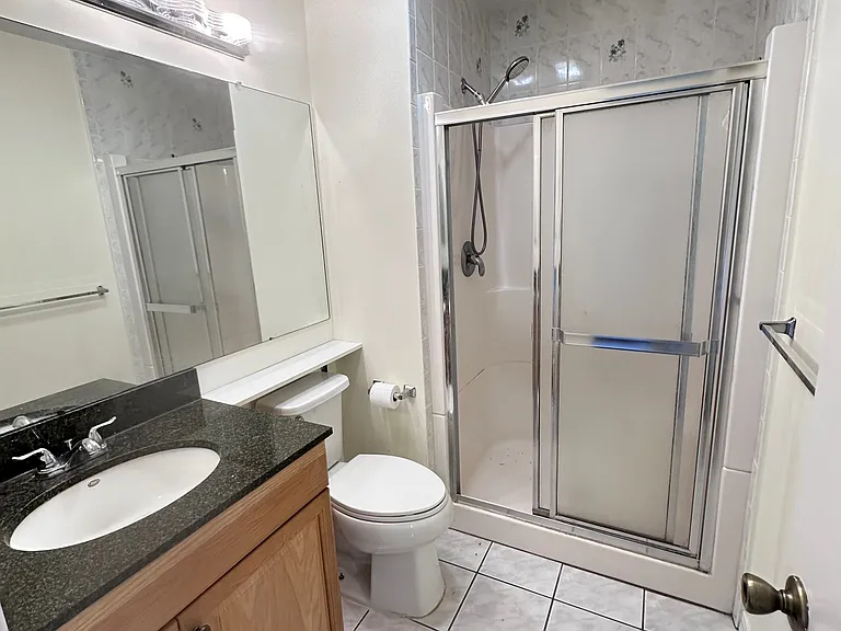 543 Manchester Ct — Photo 4