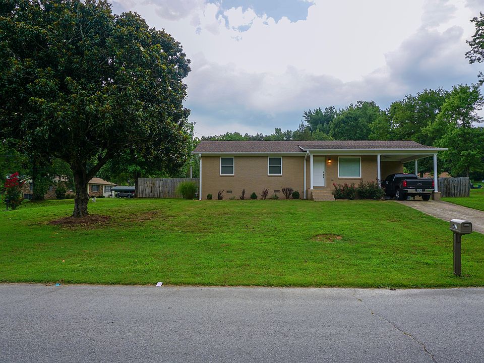 Exterior has black shutters