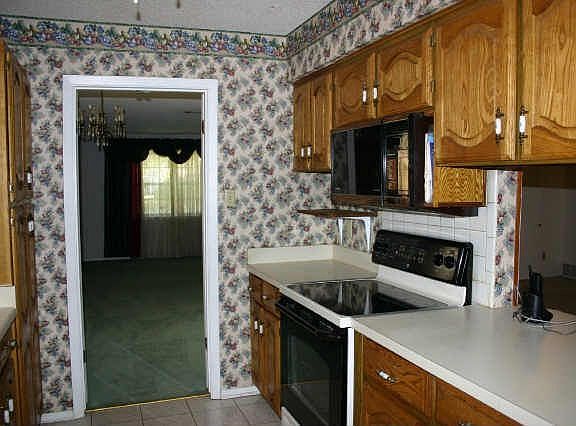 5th image of 1139 La Mesa Dr