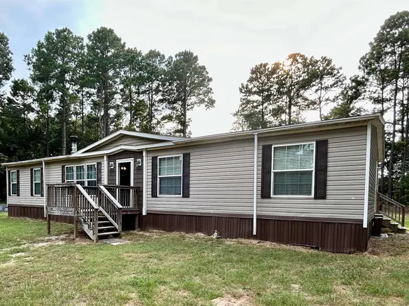 105 County Road 3217, Atlanta, TX 75551