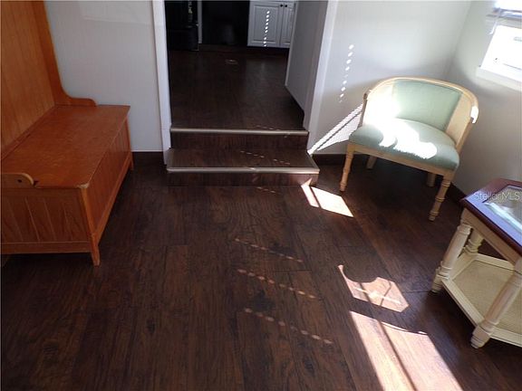 4th image of 1546 Sanderling Dr